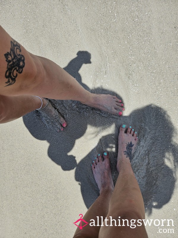 2 Girls Feet Pictures On A Beach Vacation Wet Pool Foot Fetish Pink & Blue Toes Asian Japanese Girl & White Tattooed Girl Bestfriends ❤️💋 10 Pictures Included !