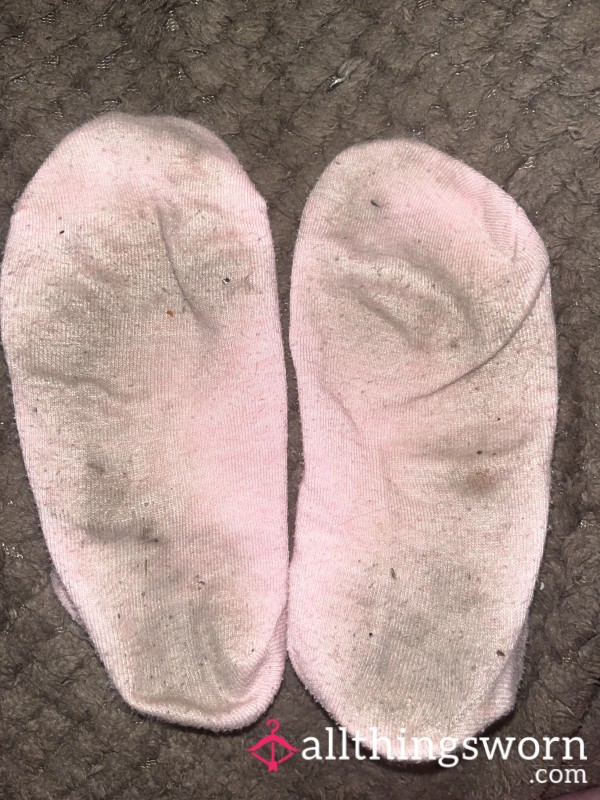 SOLD OTHERS AVAILABLE 4 Day Worn Pink Stinky Ankle Socks