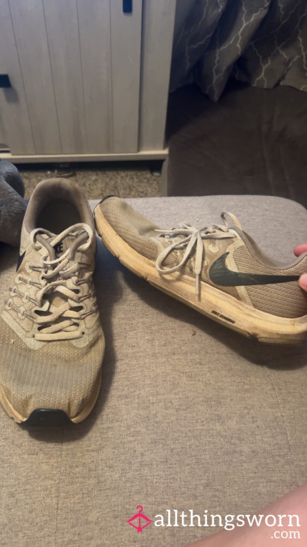 7 Year Old Running Sneakers
