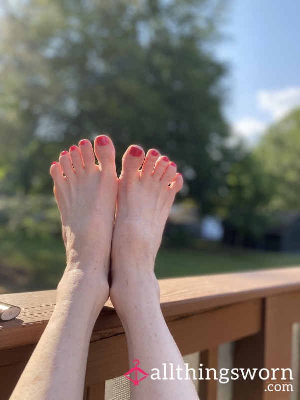 Afternoon In The Sun Bare Feet Pics