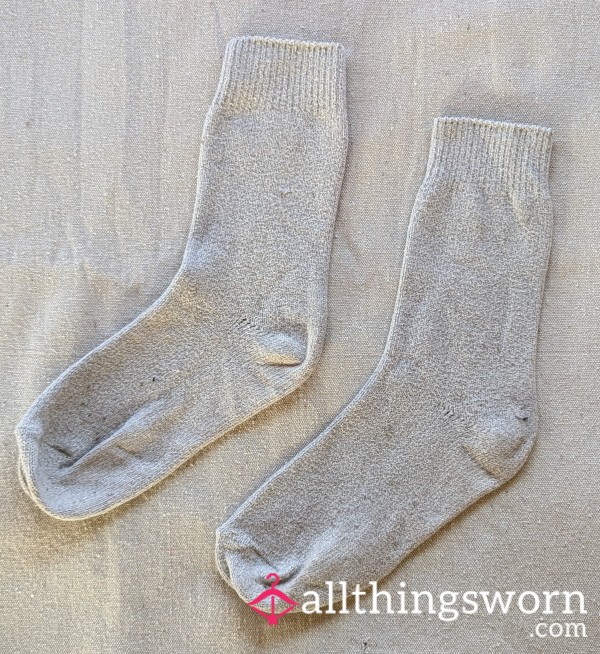 Basic Gray Socks - Mid Calves