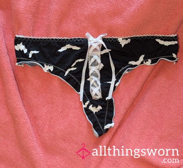 Bats Themed Halloween Panties 🖤🖤🦇