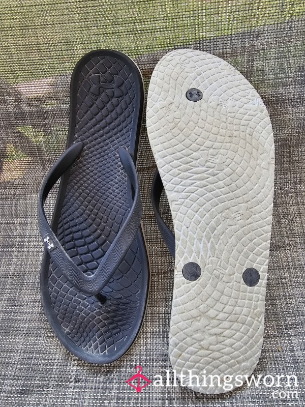 Black And White Under Armour Flip-flops - Size 10