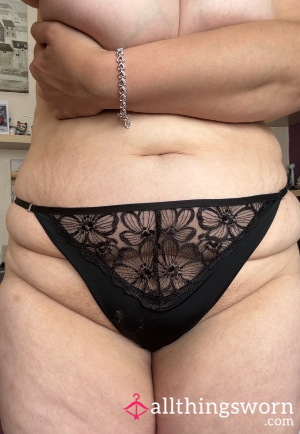 Black Spandex Thongs With Lace Floral Detail 🖤