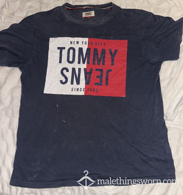 (SALE - £4 Off) Blue Tommy Hilfiger T-shirt - Paint/Sweat Stained (Size L)