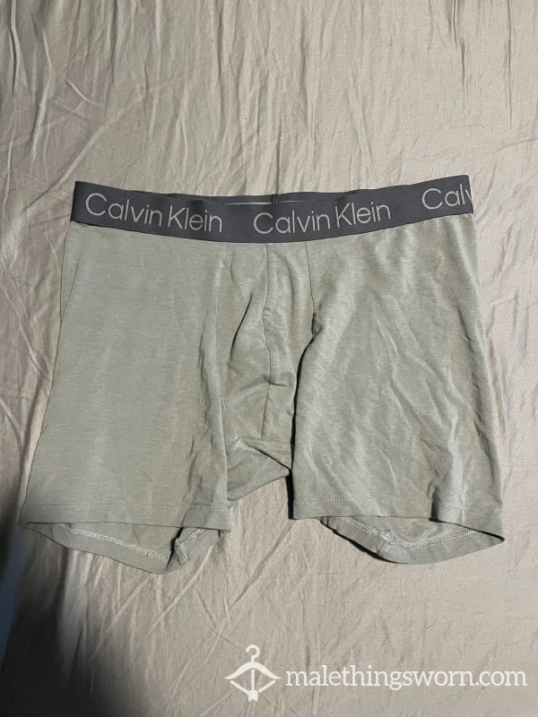 Calvin Klein M