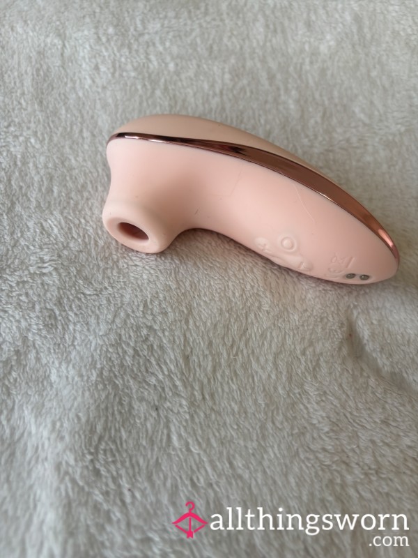 Clit Suction S** Toy Multiple Settings (literally My Favorite Toy)