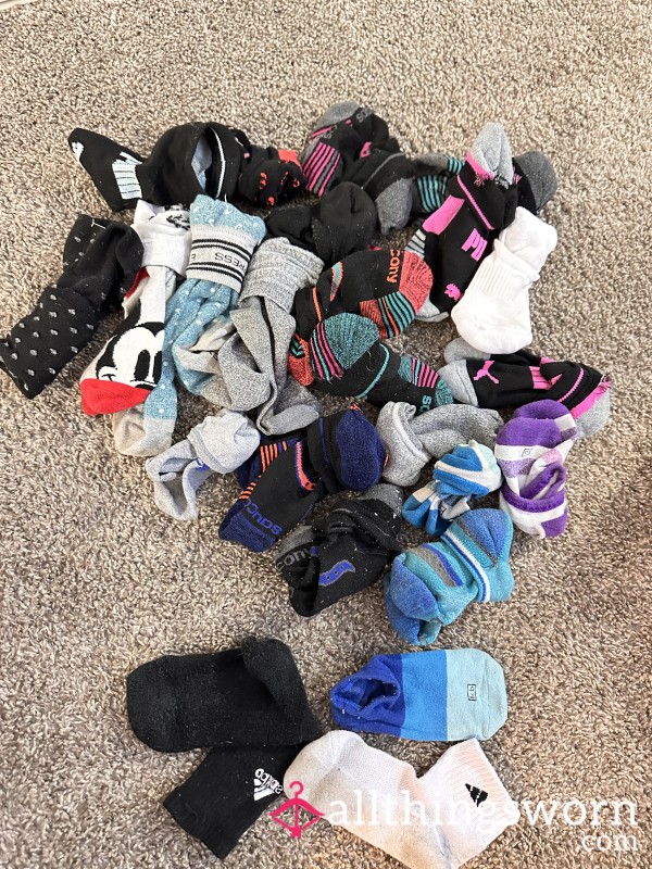 Closet Clean Out!!! Tons Of Socks