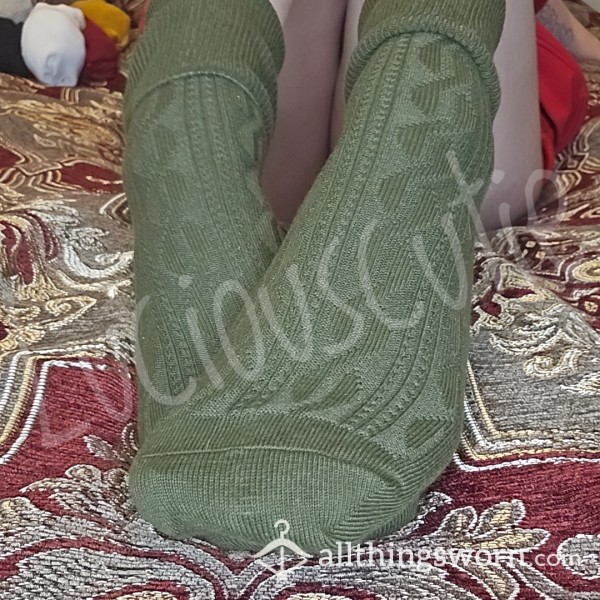 *SOLD* Cotton Knit Olive Green Crew Socks