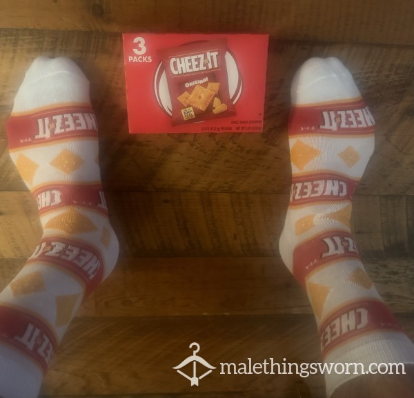 C*m Socks And Cheez It Crackers Combo Pack!