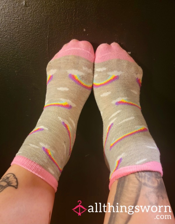 🌈Cute Rainbow Socks That Will Stank Your Whole Room🌈