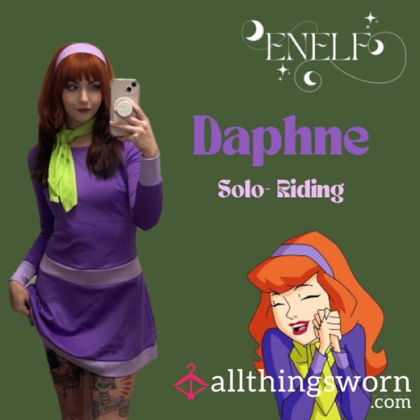Daphne Cosplay Riding Video
