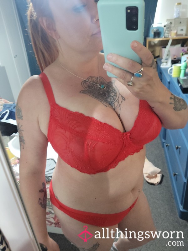 Dirty Big T*ttie Bras 36G 38FF (uk)