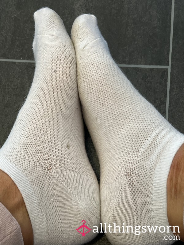 Dirty White Ankle Socks