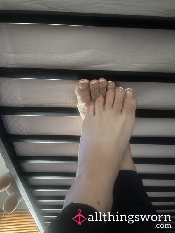 Feet 🦶🏻