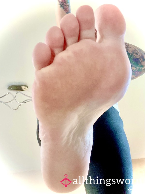 Feet For You To Worship