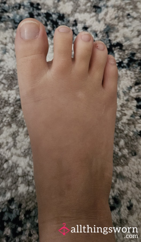 Feet Pics StayAtHome Lazy Day Bare Naked Toes