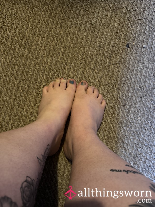 Feet Pictures!