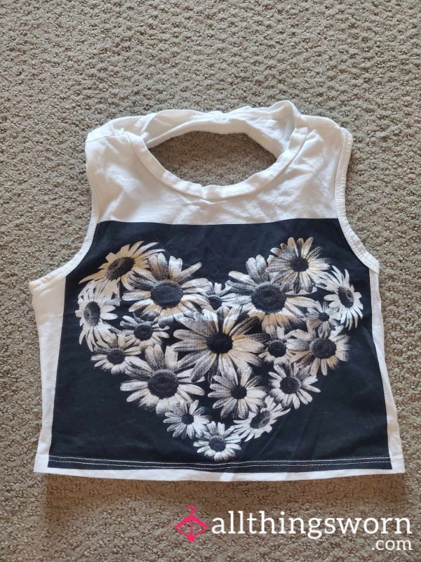 Flor*l Heart Open Back Crop Top