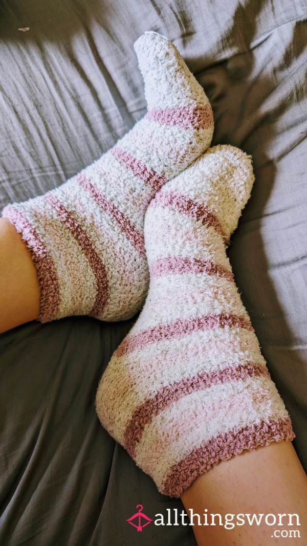 Fluffy Ankle Socks 🧦 Pink And White Stripes