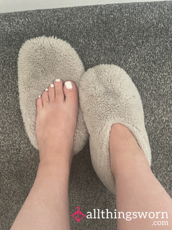 Fluffy Grey Slippers