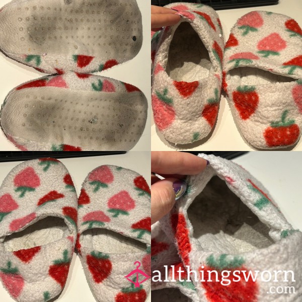 ( FREE Shipping ) Strawberry Very LOVED And Used Slippers