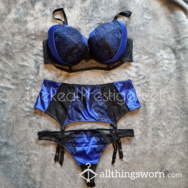 Full Ann Summers 'The Siren' Lingerie Set In Royal Blue & Black | Size UK 12 (Thong), 12-14 (Waspie) & 38D (Bra) | From £50.00 + P&P