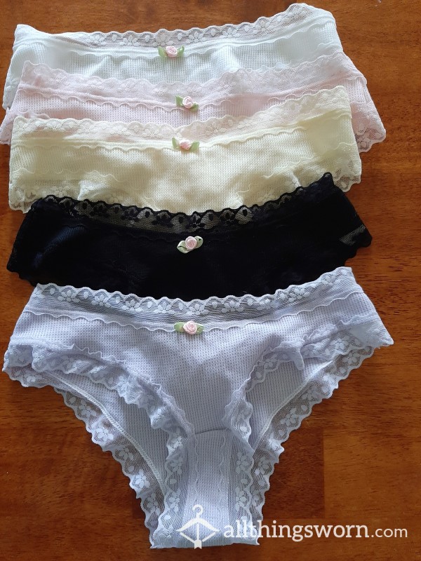 Buy Full back panties with flower detail and lace trim