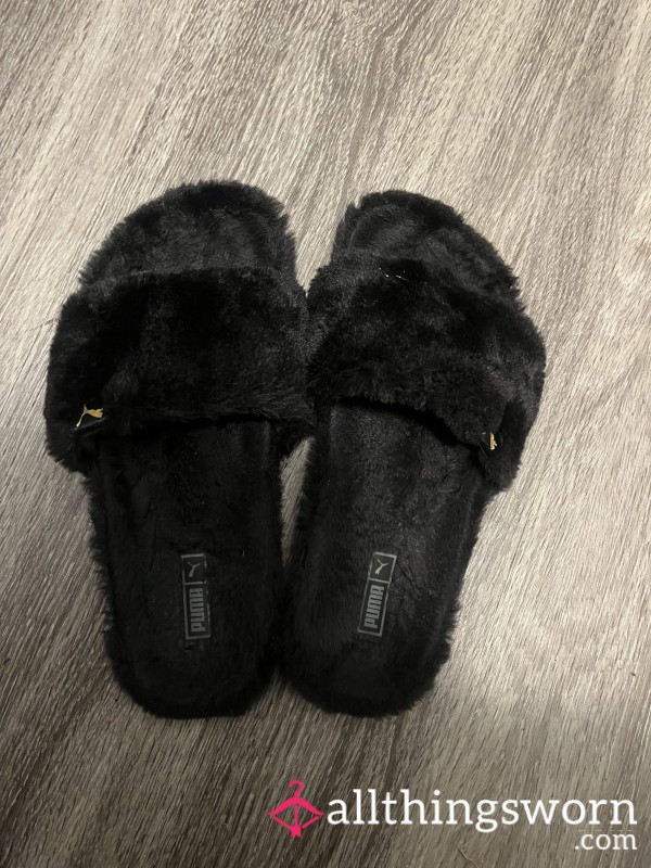 Fuzzy Puma Slides