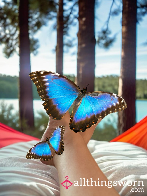 Goddess Feet In Nature