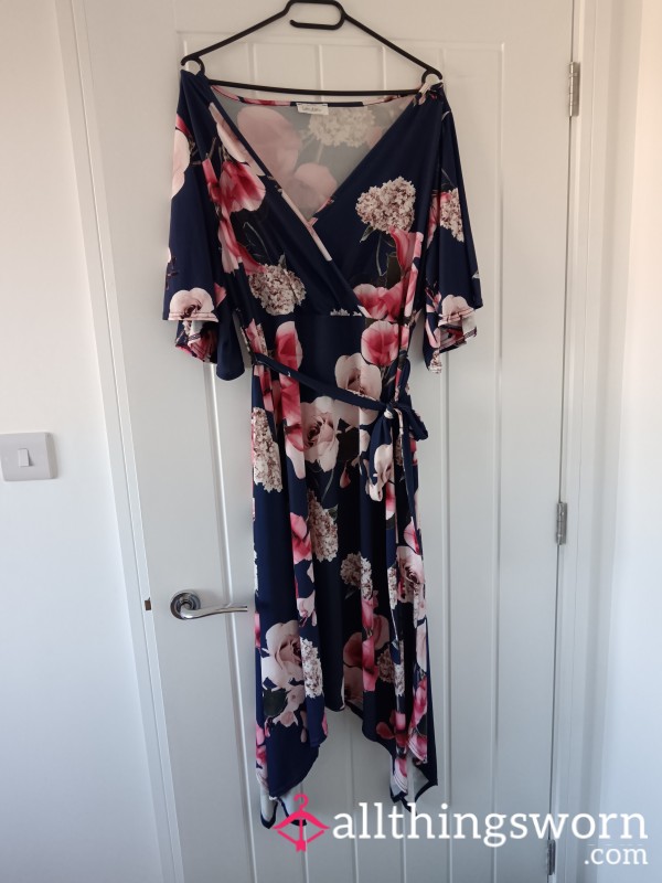 Gorgeous Flor*l Plus Size Dress UK Size 20