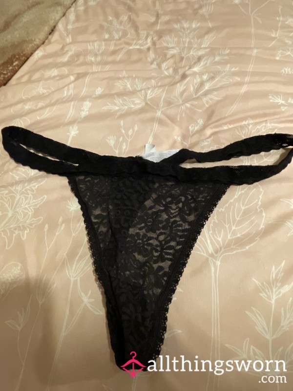 Lacey Black Thongs