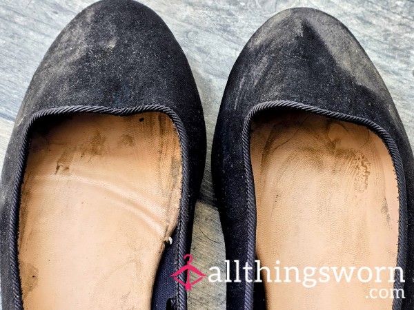 Ladies Stinking Smelly Flats - Flat Work Shoes For You Foot Fetish Buyers