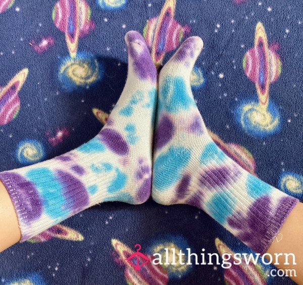 Loose Fitting Tie-dye Crew Socks - Blue Purple White