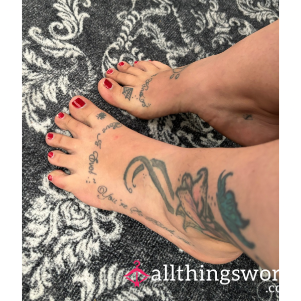 S**ting Pedicure Experience