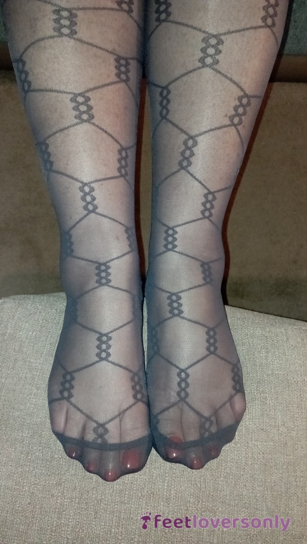 Navy Blue Patterned Sheer Tights Photoset