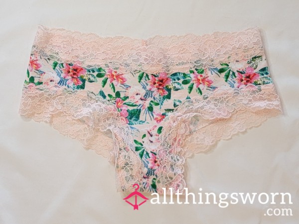 New! Flower-pattern Lace Cheeky Panty