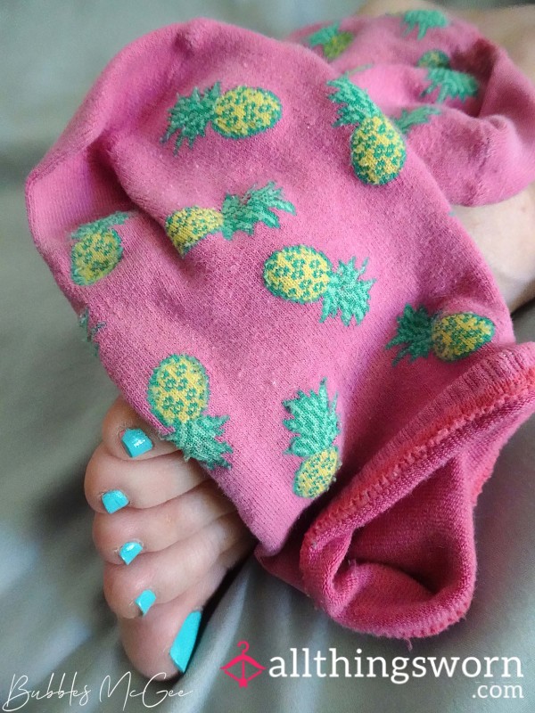 Old Navy Worn Socks - Pineapple/Pink 🍍🍍