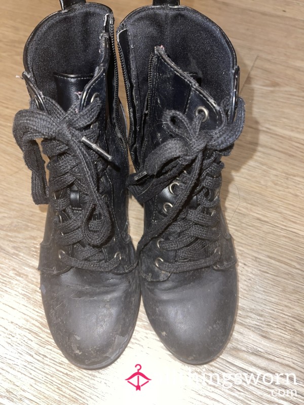 Old Party Boots Size 7 1/2