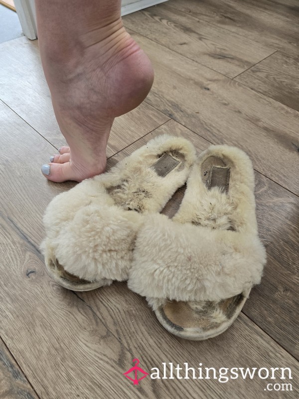 One Of The Worst Pairs Of Slippers You'll Ever See