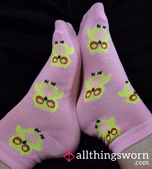 BBW Pink Ankle Socks With Colorful Owls