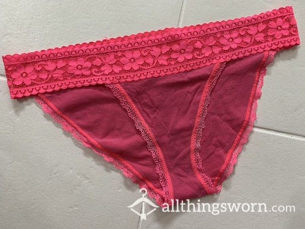 💖Pink Bikini Style Panties With Lace Trim! Victoria’s Secret 🤫