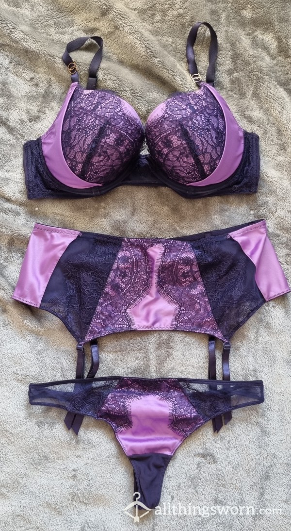 Full Ann Summers 'The Siren' Lingerie Set In Purple & Navy |  Size UK 12 (Thong), 14-16 (Waspie) & 38D (Bra) | From £50.00 + P&P