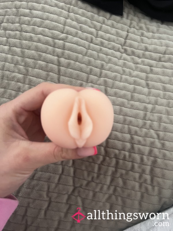 Realistic Used Fleshlight Sex Toy