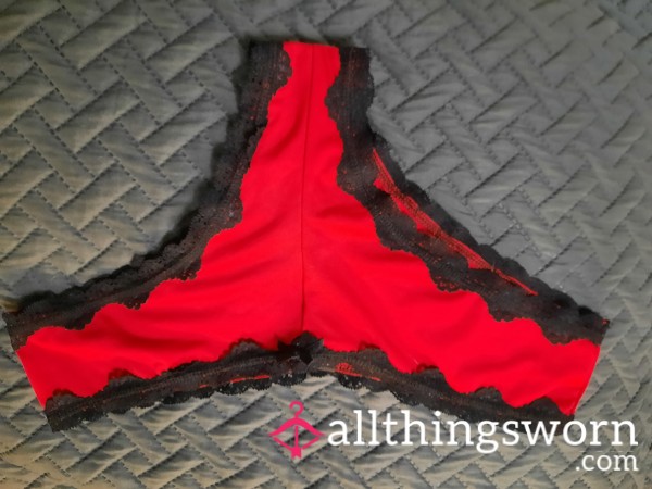 Red & Black Laced Trim Panties 💦😜😘