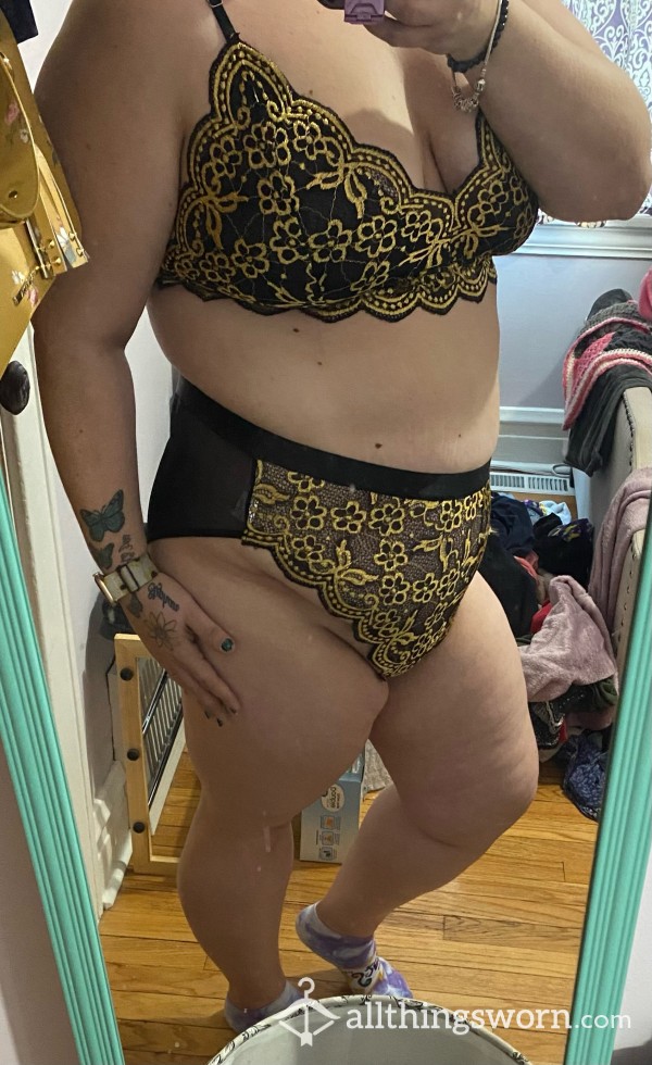 S**y Gold Lingerie