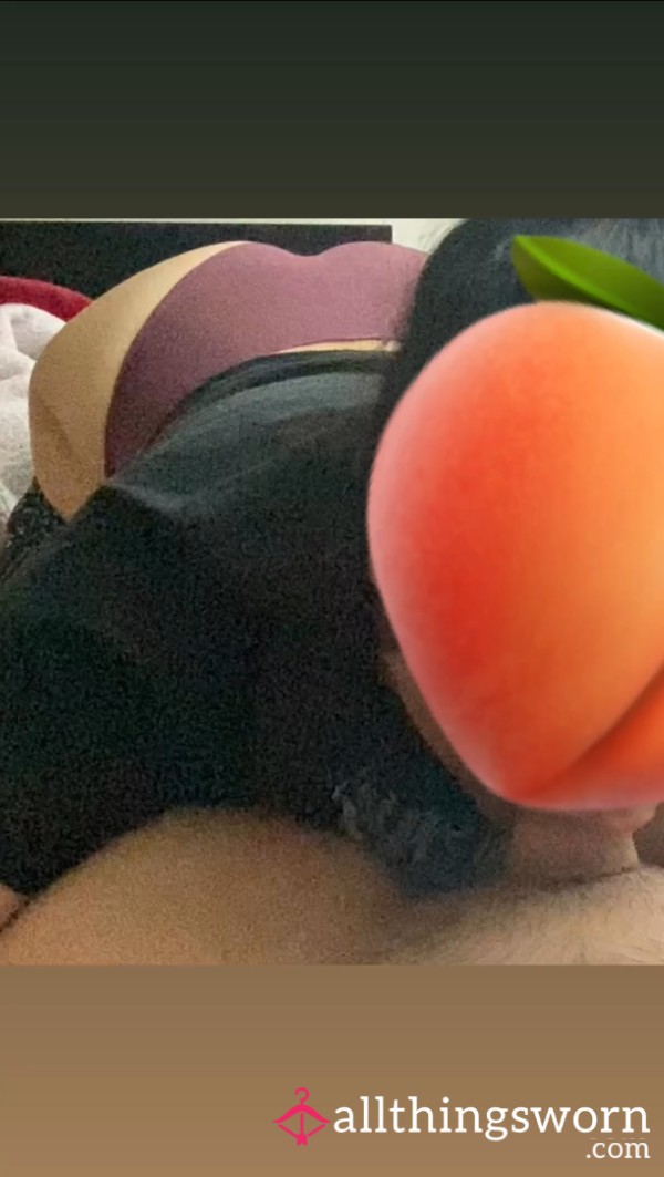 Shaking My Ass W/ My Bf’s Cock Down My Throat