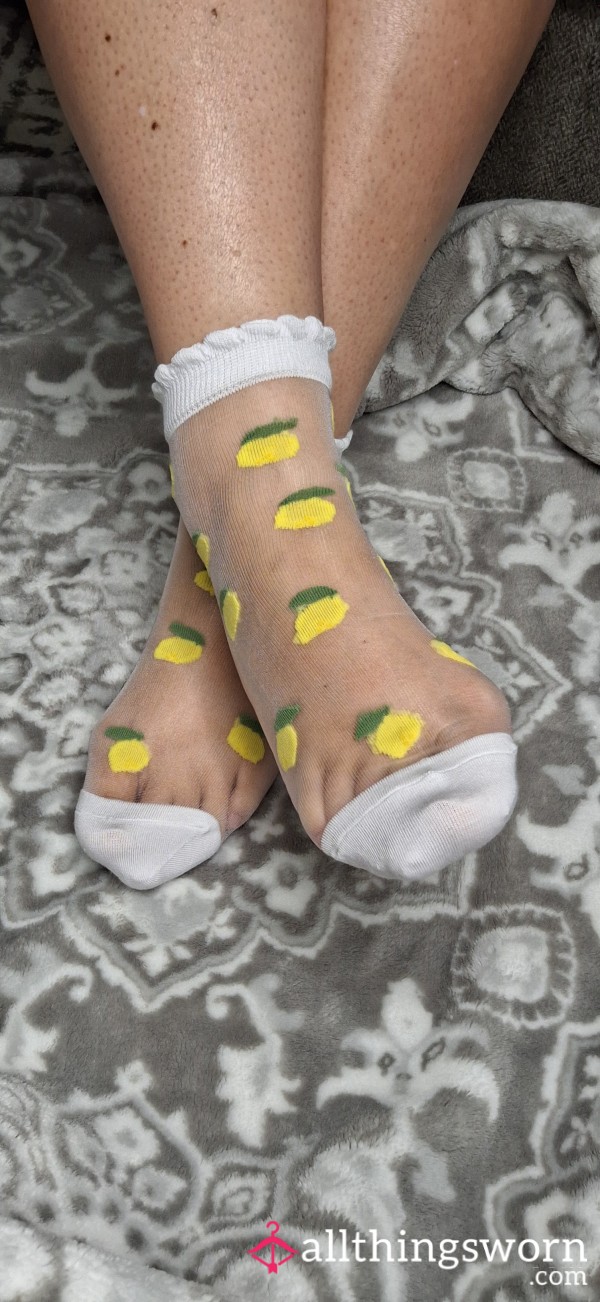 Sheer Lemon Socks