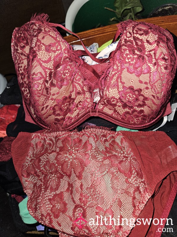 Sissies, Trans, Cross Dressers! XL Big T*tty Bra And Panty Set!