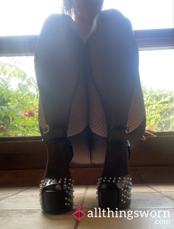 Spikes And Fishnets